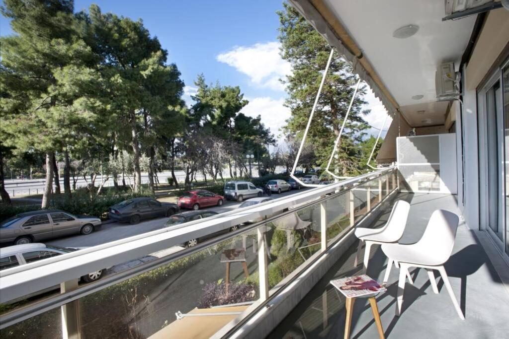 Palaio Faliro, A Bright And Spacious Apartment Athén Kültér fotó