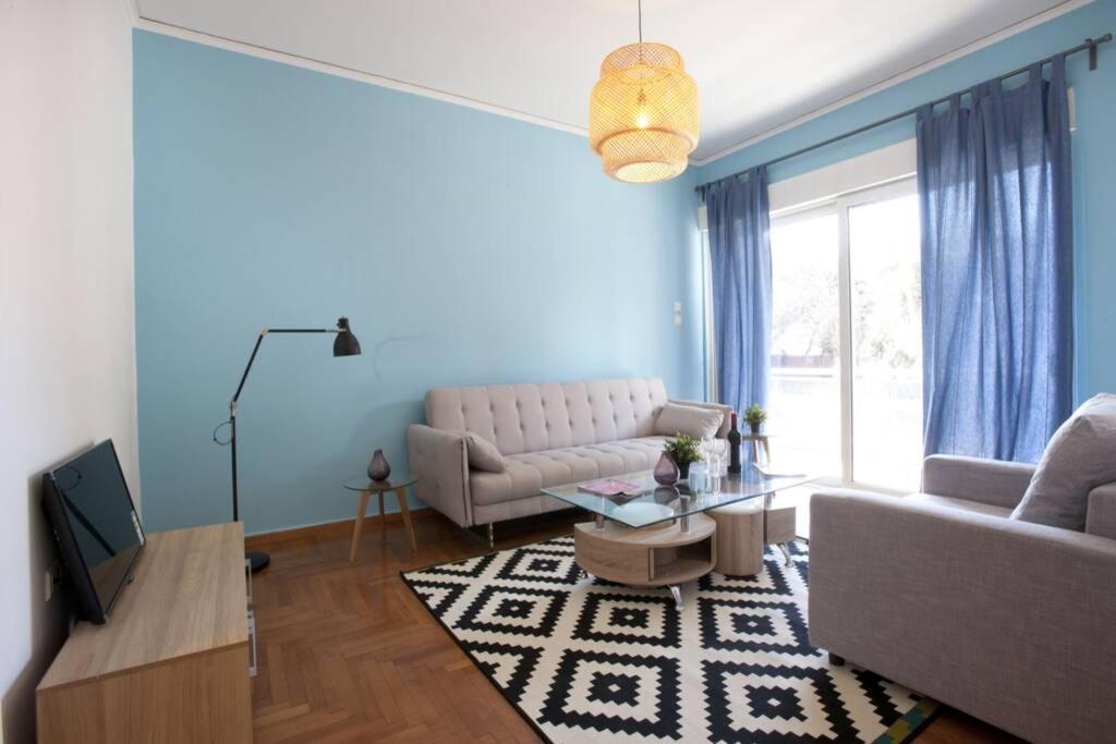 Palaio Faliro, A Bright And Spacious Apartment Athén Kültér fotó